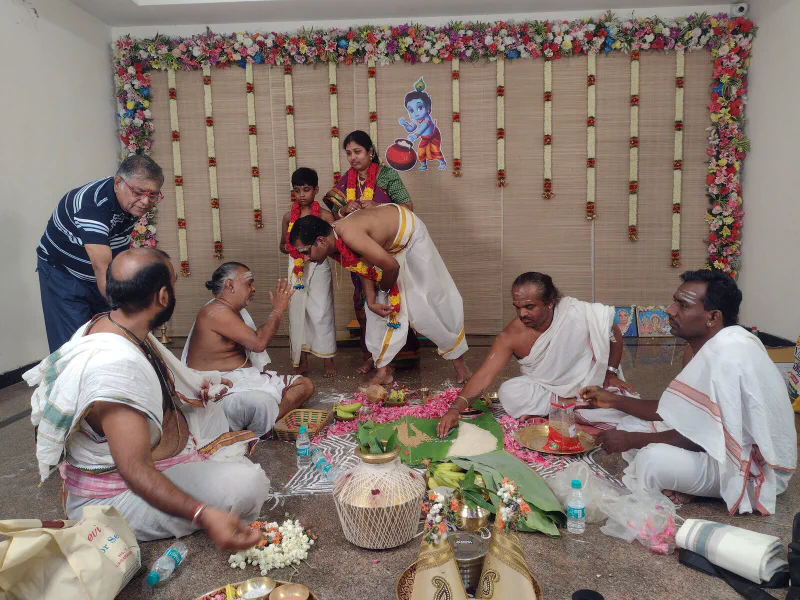 Around the mandapam, photo 8