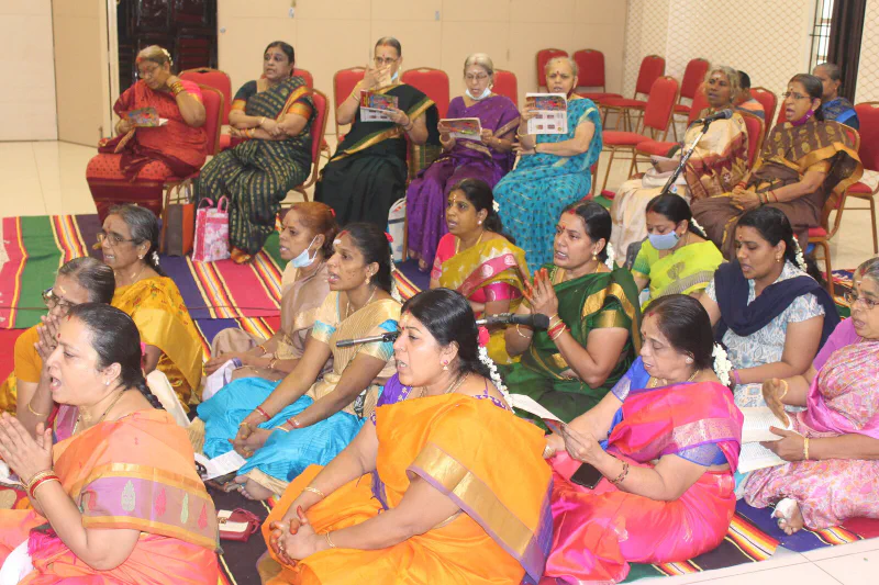 Around the mandapam, photo 16
