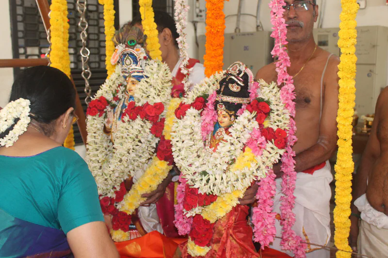 Around the mandapam, photo 12