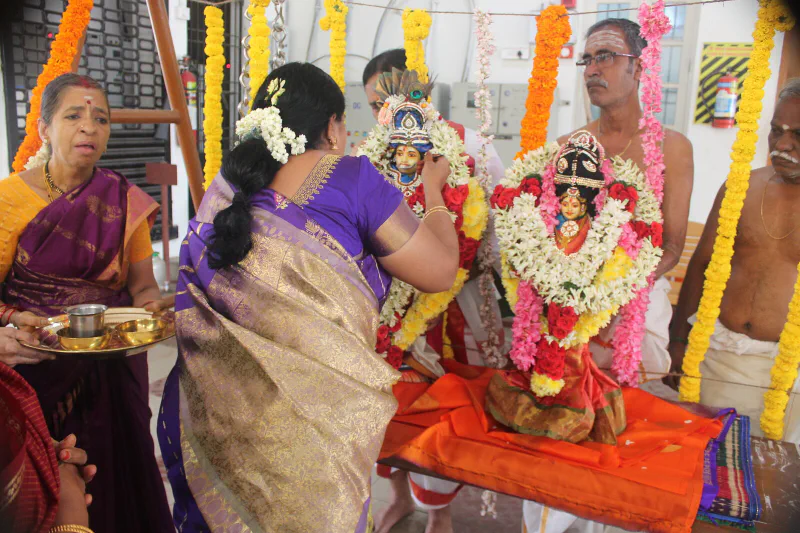 Around the mandapam, photo 11
