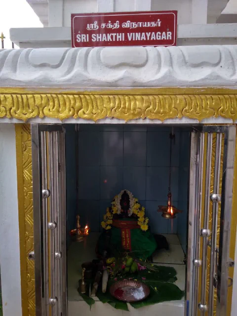 The auditorium, photo 1